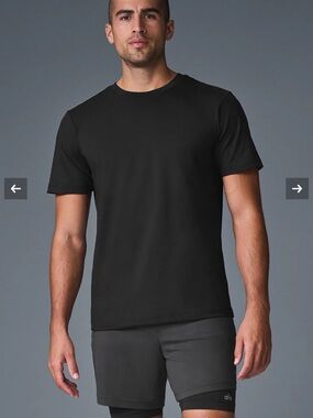 Alo Men's Conquer Reform Crewneck Short Sleeve